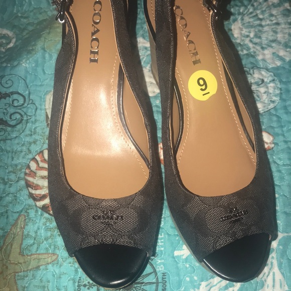 Coach size 9 platforms black - Picture 1 of 4